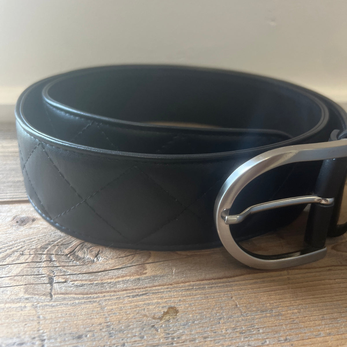 the tailored Sportsman xs genuine leather made in italy Black Leather Belt ITALY The Tailored Sportsman Quilted C Leather Belt Made in Italy  main image 3