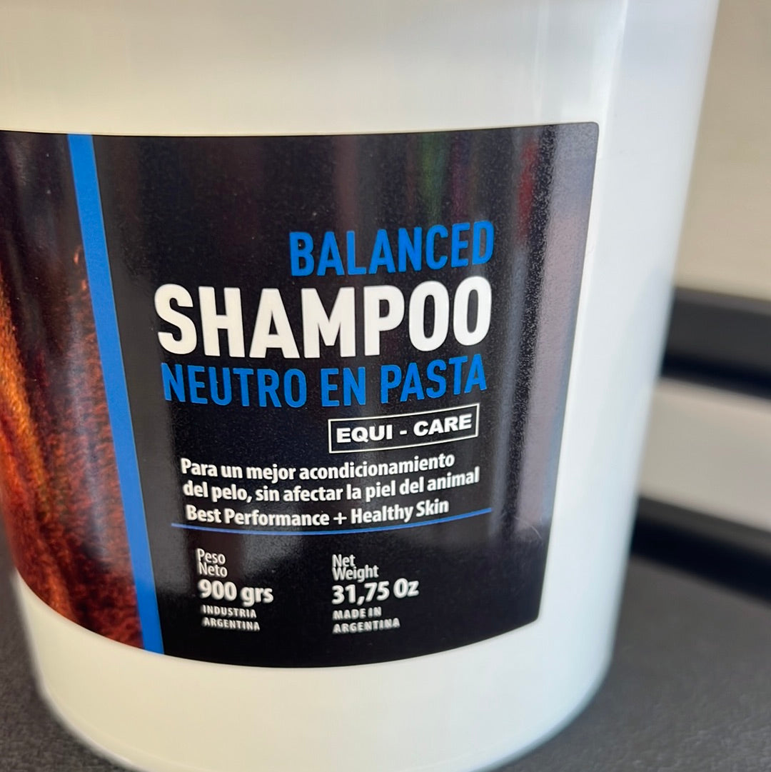 Equi Care Balanced Shampoo 900 grams