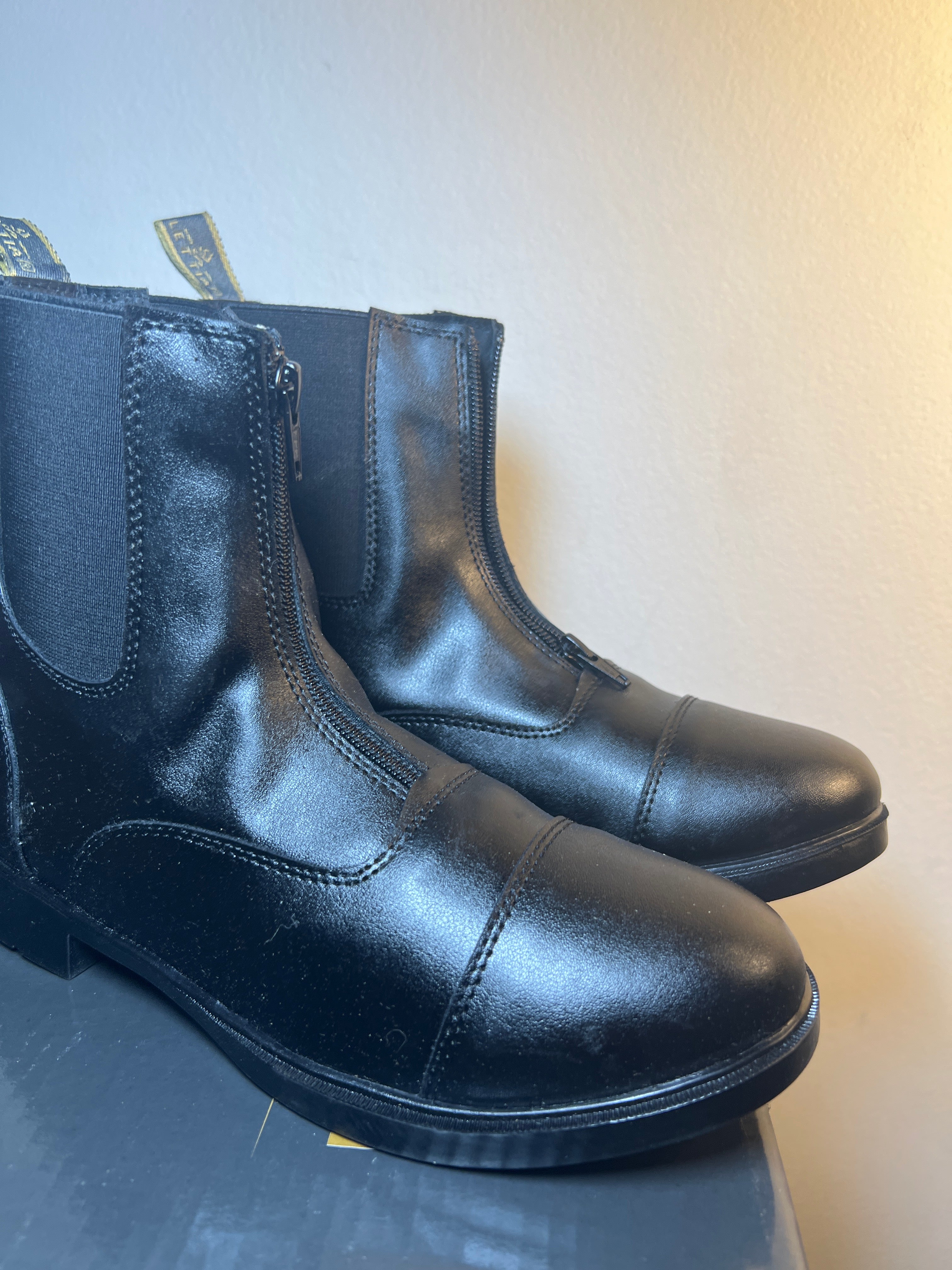 Lettia Ladies Zip Paddock Boots Black